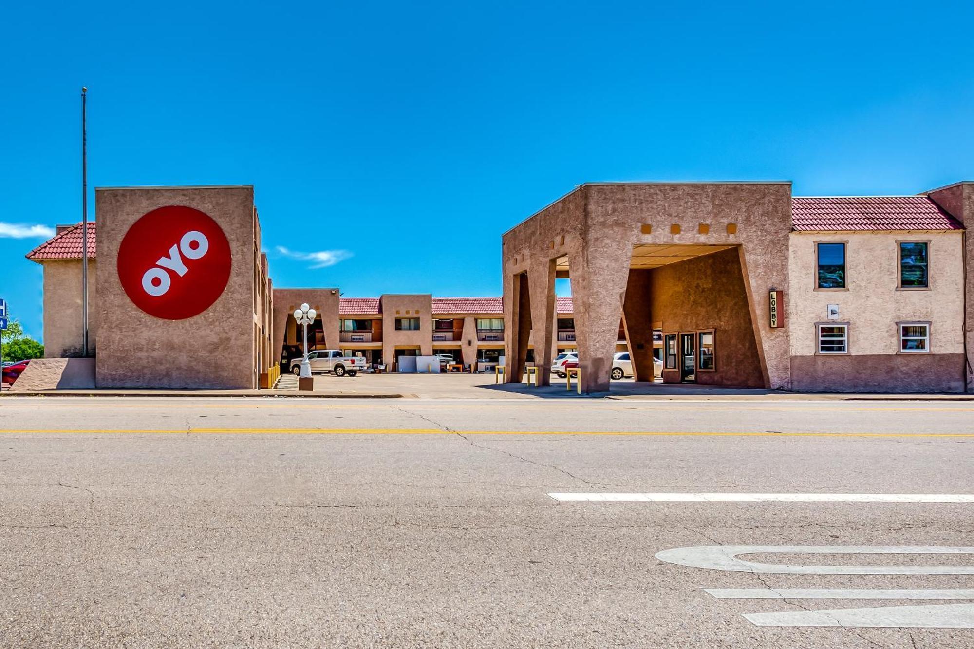Oyo格罗斯贝克酒店 Groesbeck 外观 照片